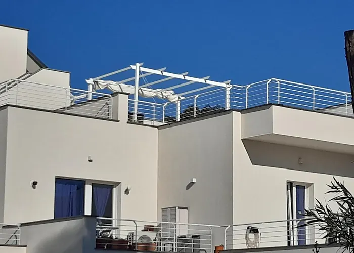 아파트 Chiara's 프로치다